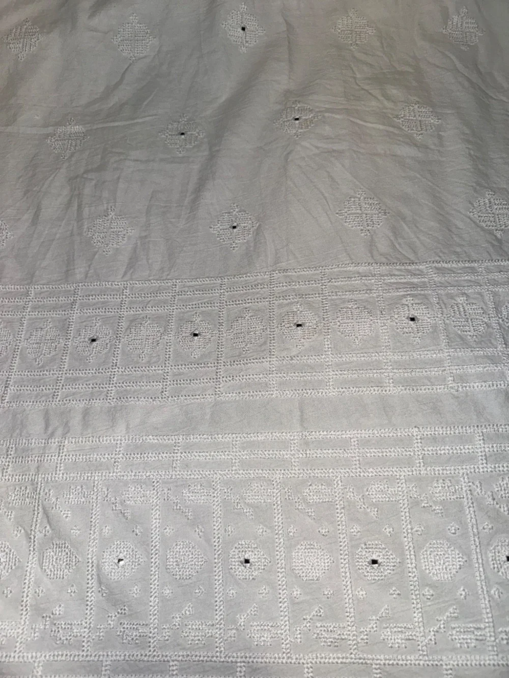 NWT Global Caravan White cross stitch mirrored twin duvet cover